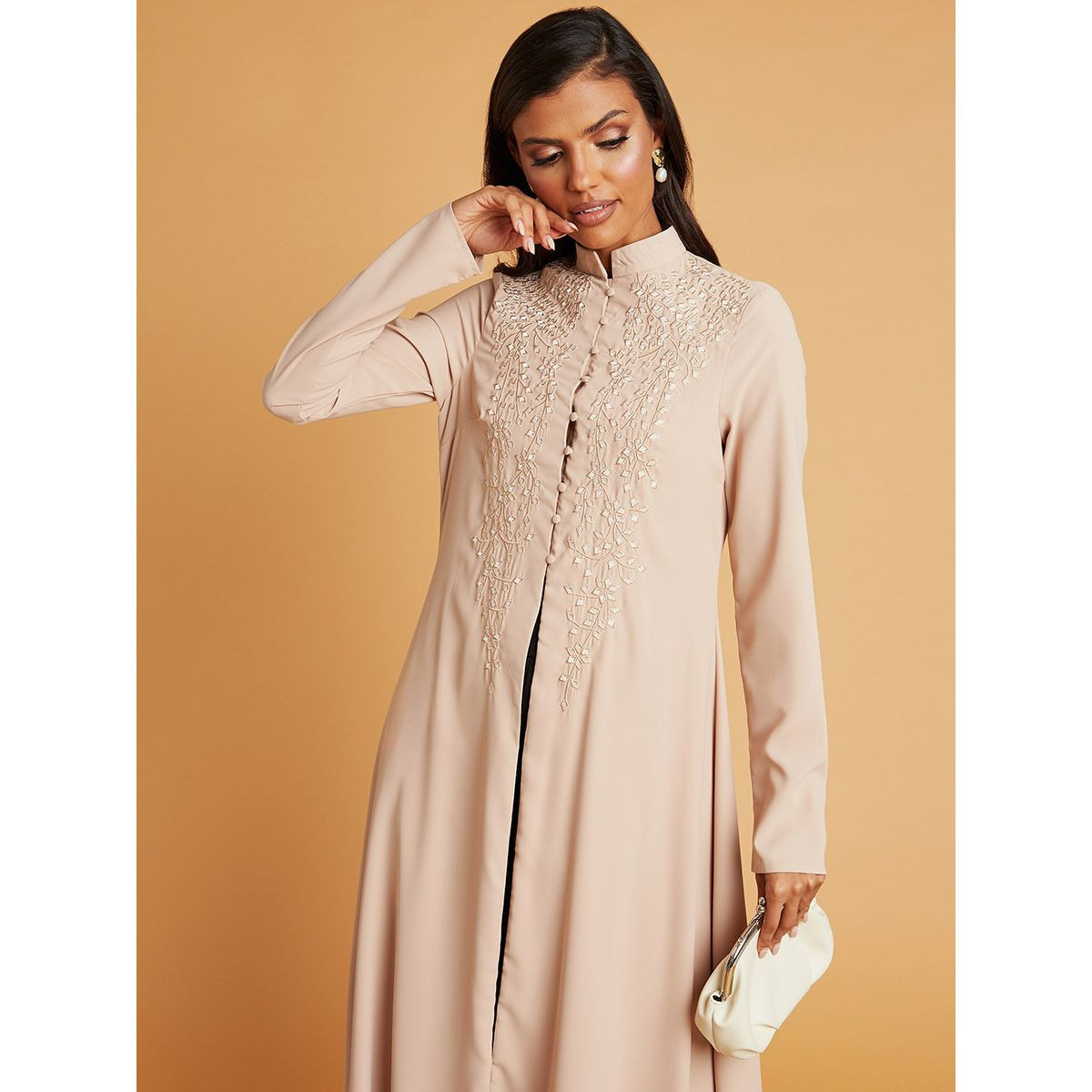 عباية مزينة بتطريزات من ستايلي-women-arabicclothing-abayas-image-5