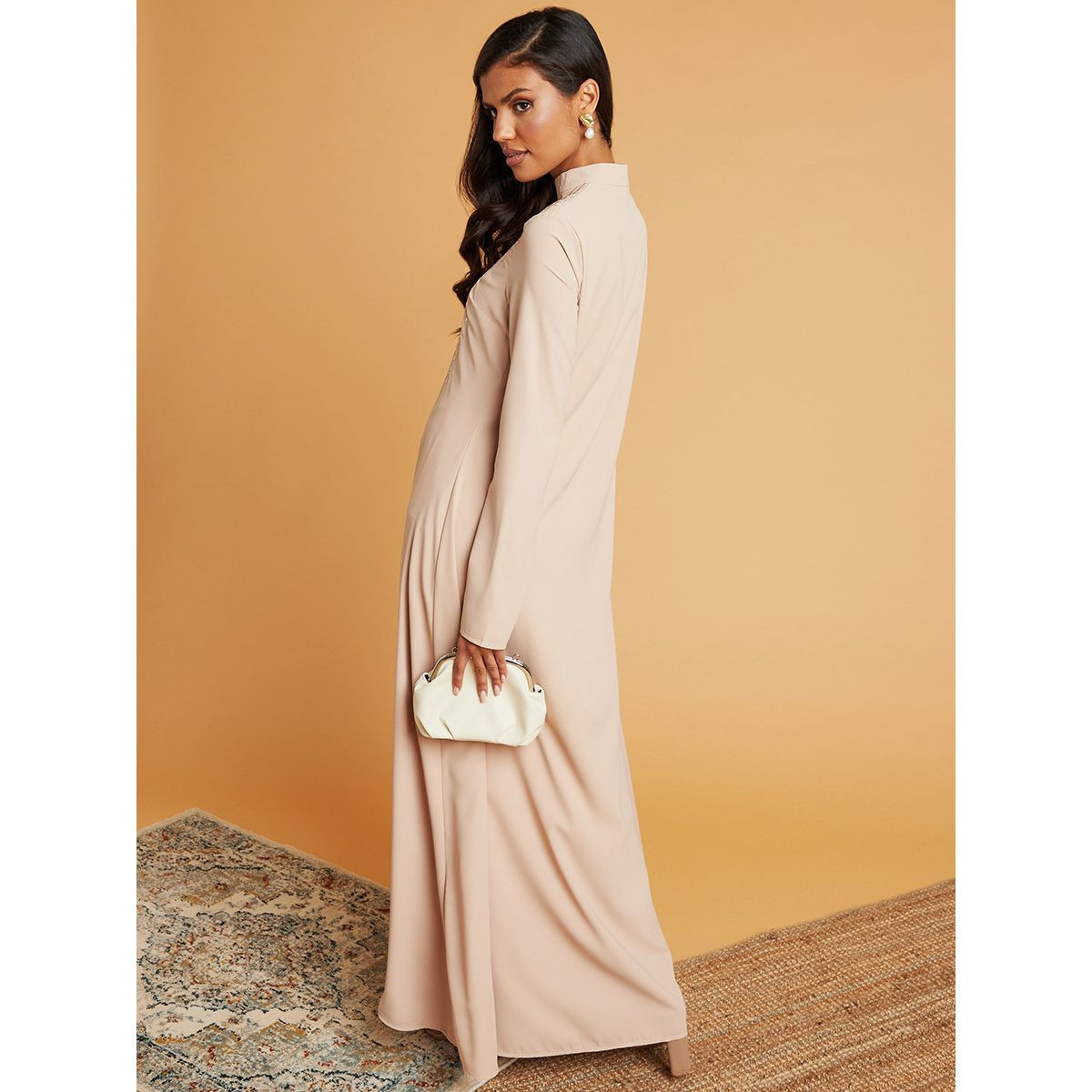 عباية مزينة بتطريزات من ستايلي-women-arabicclothing-abayas-image-3