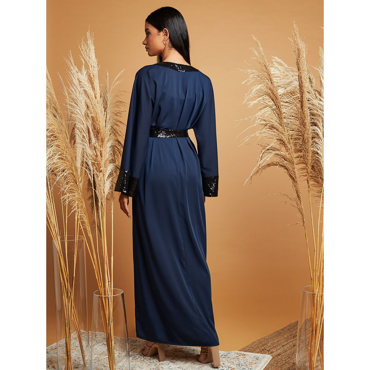 عباية باربطة مزينة بترتر من ستايلي-women-arabicclothing-abayas-image-4