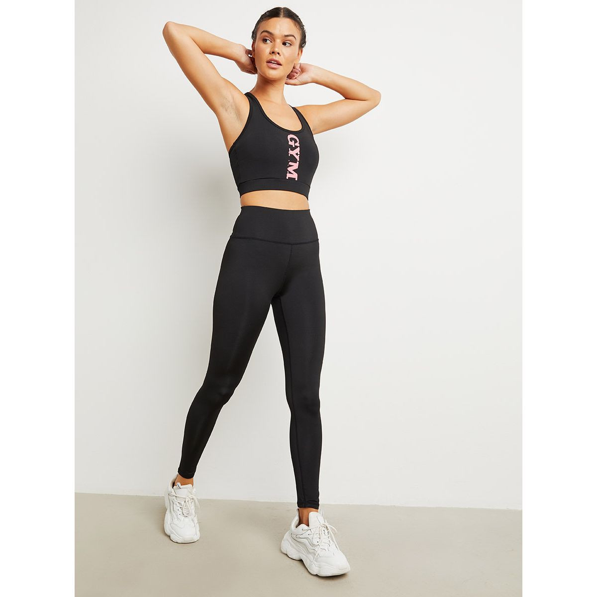 طقم رياضي (صدرية + ليقنز) من ستايلي-women-clothing-sportswearandactivewear-sportsbras-image-1