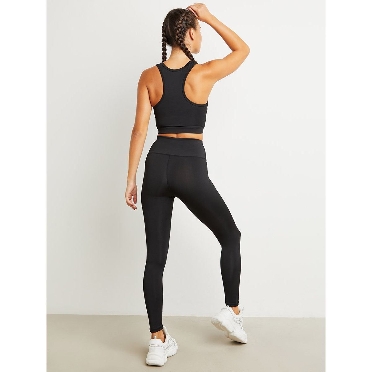 طقم رياضي (صدرية + ليقنز) من ستايلي-women-clothing-sportswearandactivewear-sportsbras-image-5