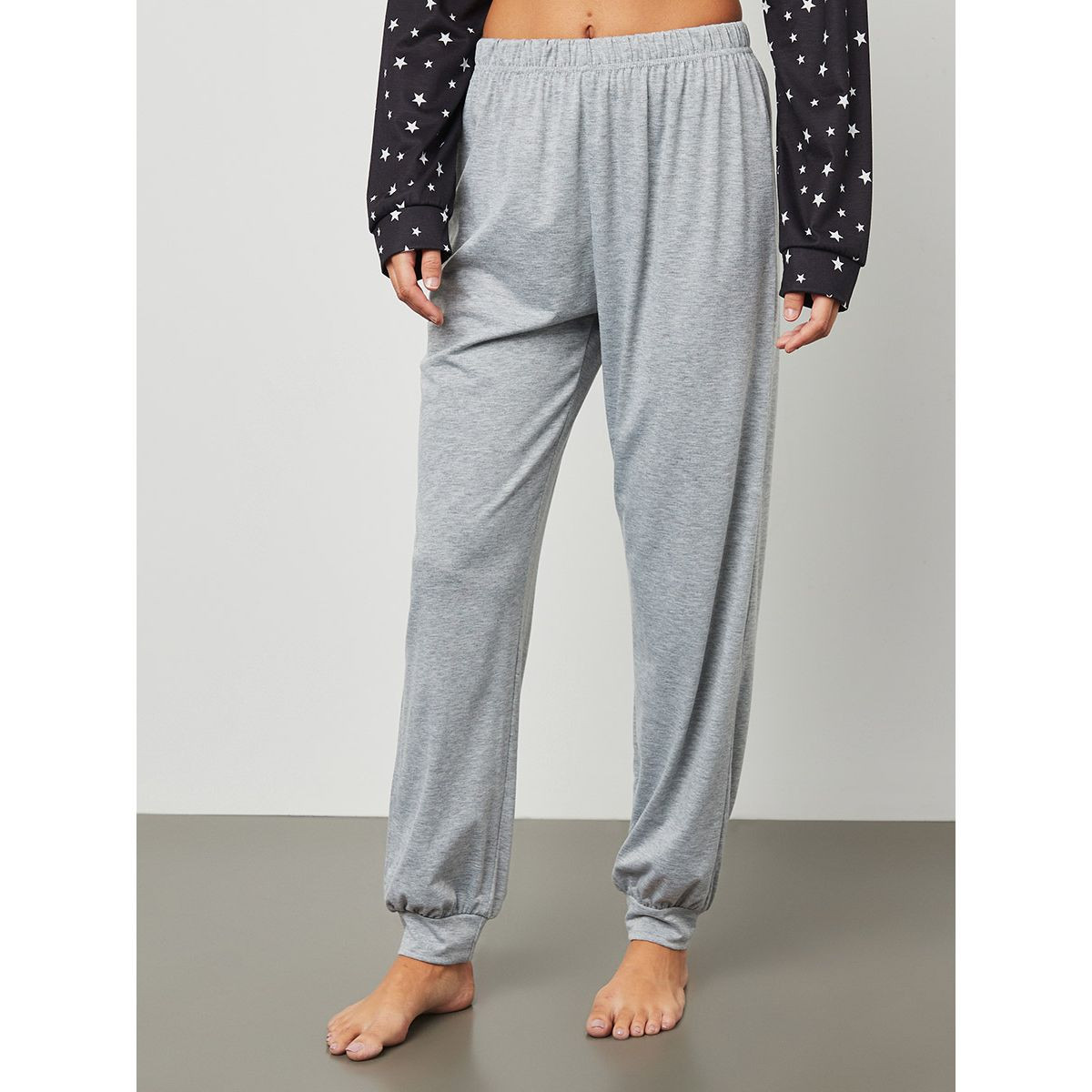 طقم بيجاما تيشيرت مع بنطال من ستايلي-women-clothing-nightwear-pyjamas-longsets-image-6