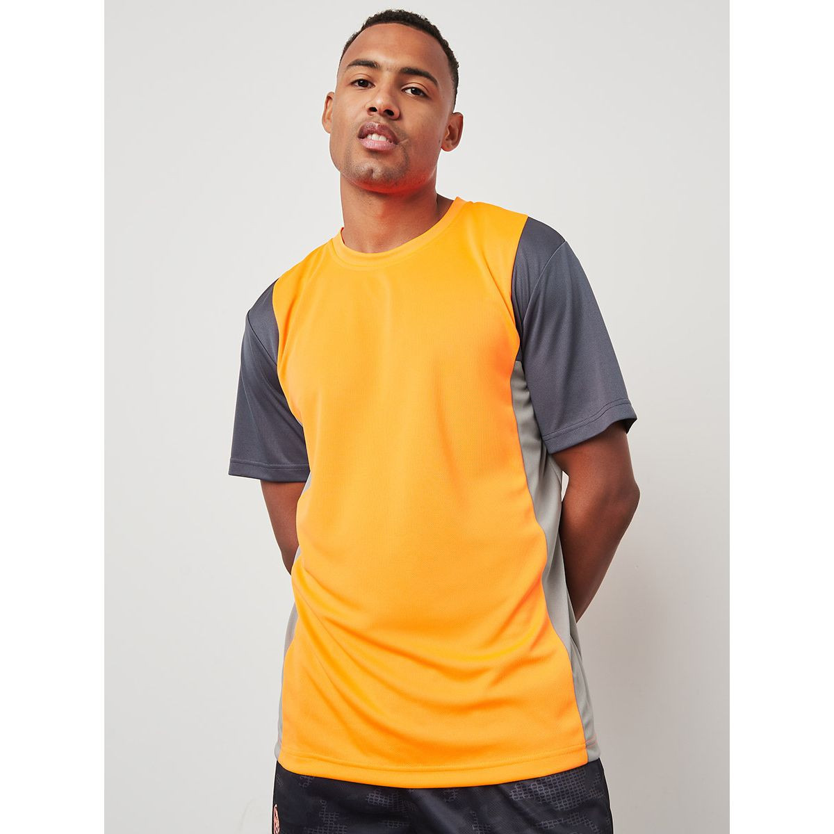 FreeRun Colorblock Short Sleeves Active T-shirt-men-clothing-sportswearandactivewear-tshirtsandpolos-image-1