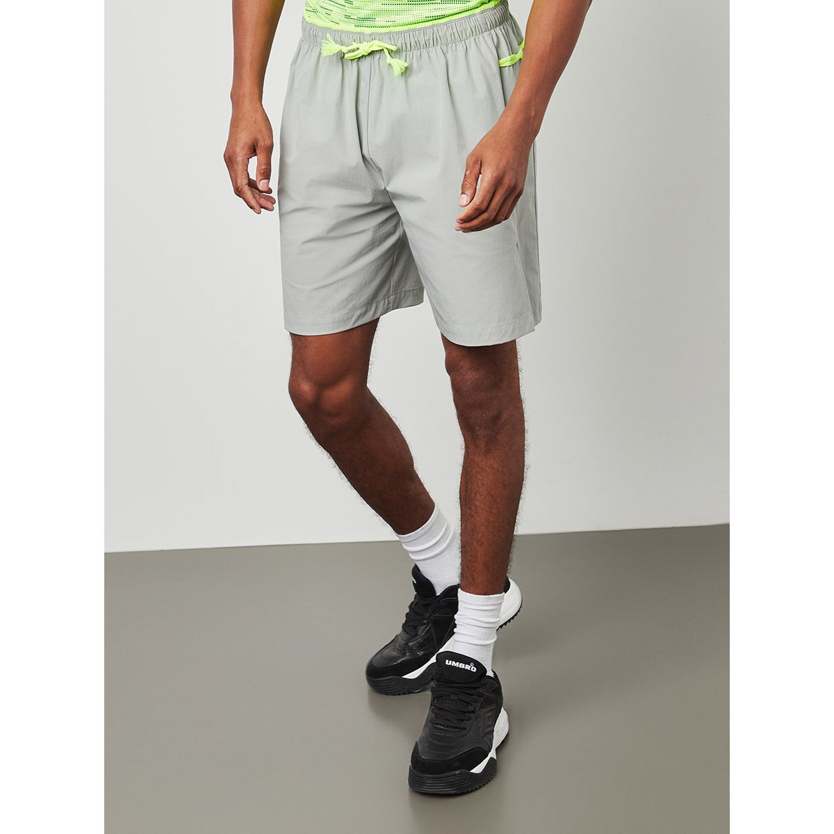شورت رياضي بربطة خصر من ستايلي-men-clothing-sportswearandactivewear-bottoms-image-1