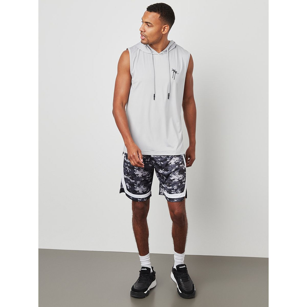 Styli Contrast Stripe Detail Camo Active Shorts-sports-men-clothing-bottoms-image-2