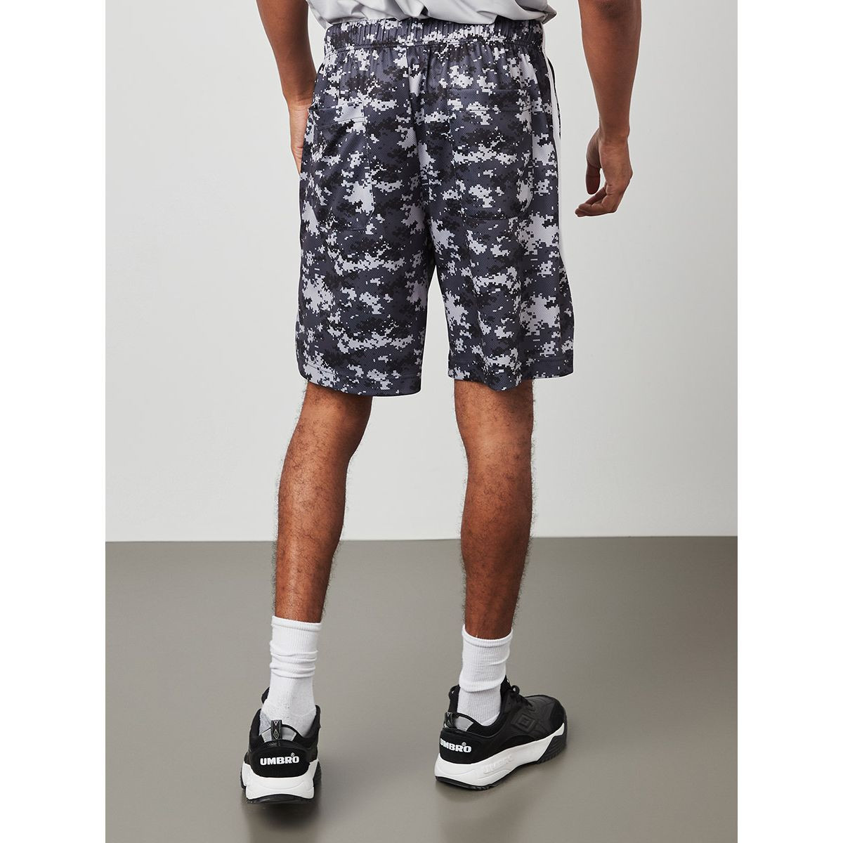 Styli Contrast Stripe Detail Camo Active Shorts-sports-men-clothing-bottoms-image-4