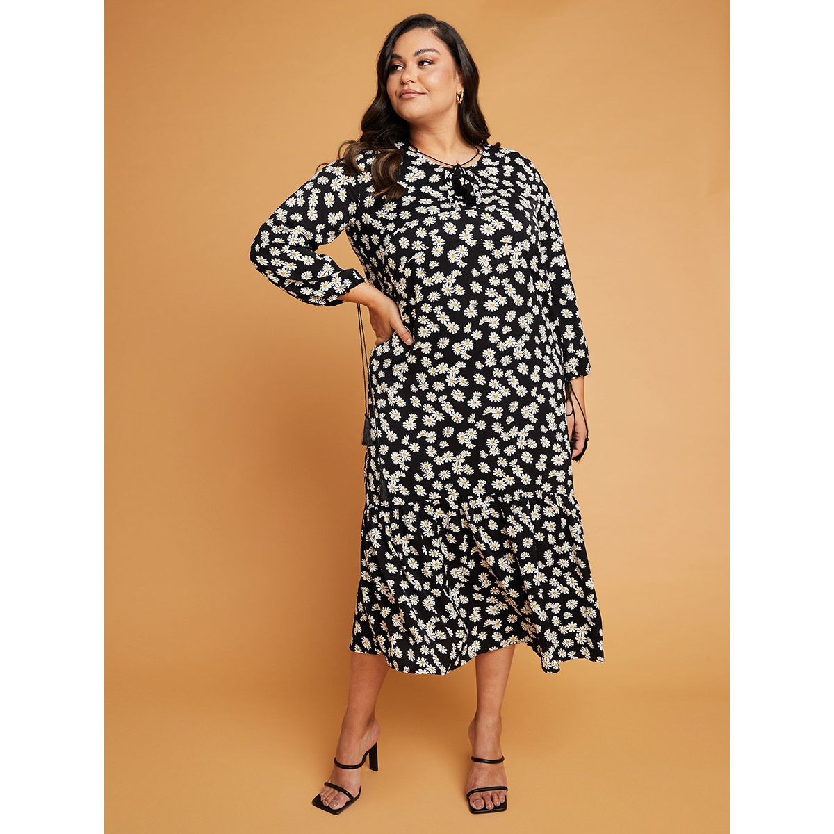 Styli Plus Floral Print Tassel Detail A-Line Midi Dress-women-clothing-dresses-image-1