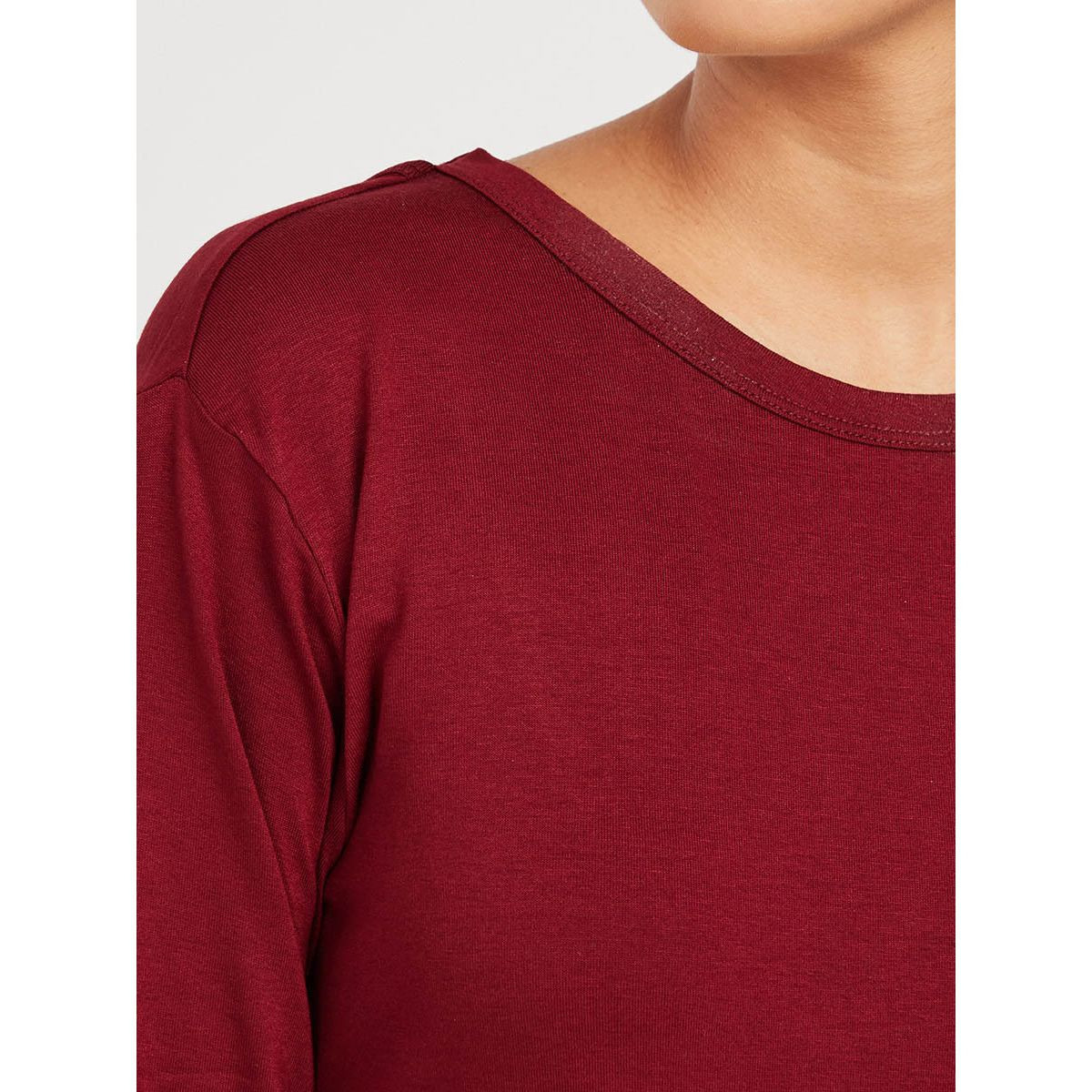 بلوزة رياضية بحمالات متقاطعة من ستايلي-women-clothing-sportswearandactivewear-tshirtsandvests-image-1