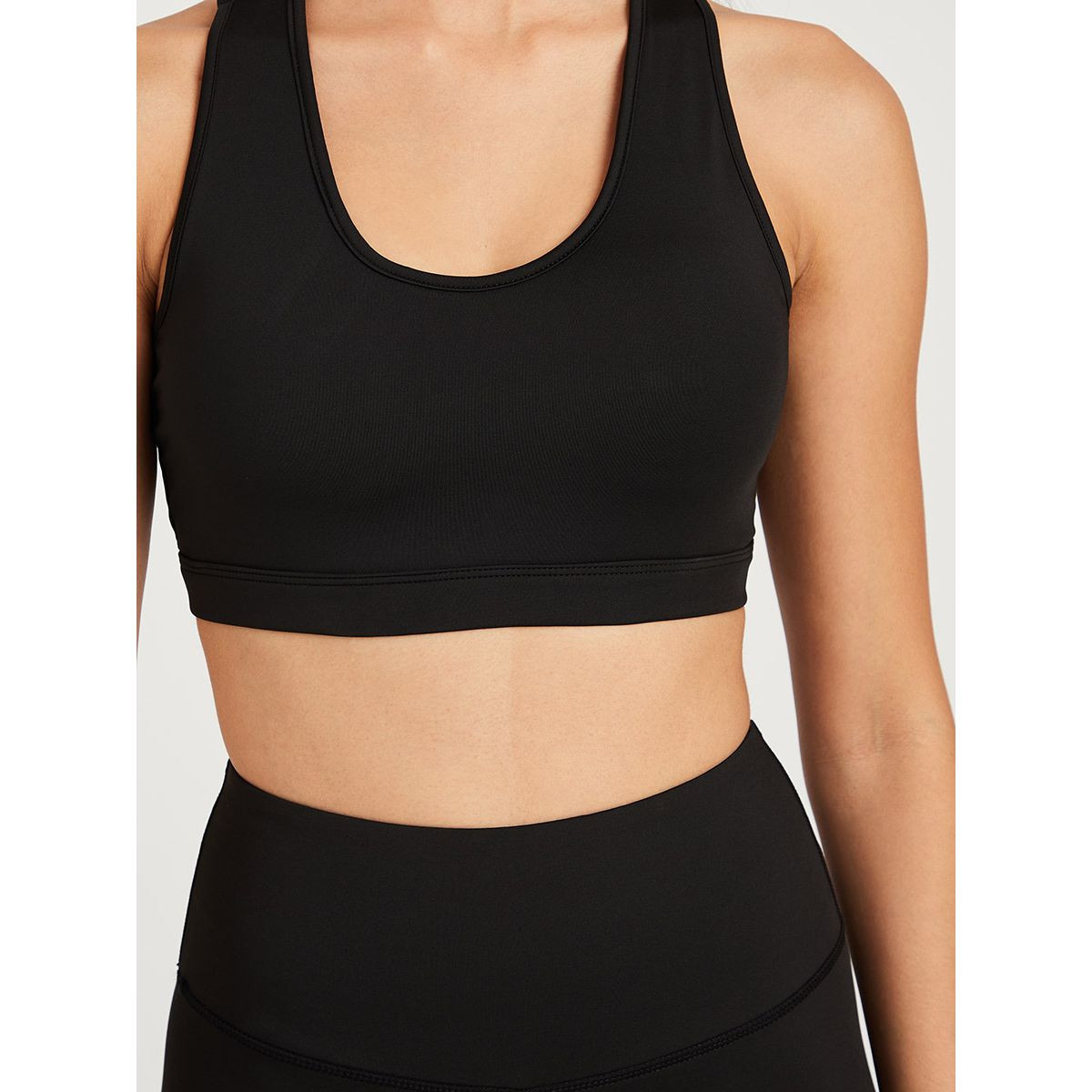طقم من 3 ( صدرية + ليقنز + بلوزة بلا اكمام ) من ستايلي-women-clothing-sportswearandactivewear-sportsbras-image-3