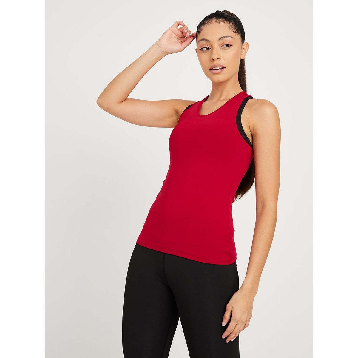 طقم من 3 ( صدرية + ليقنز + بلوزة بلا اكمام ) من ستايلي-women-clothing-sportswearandactivewear-sportsbras-image-7