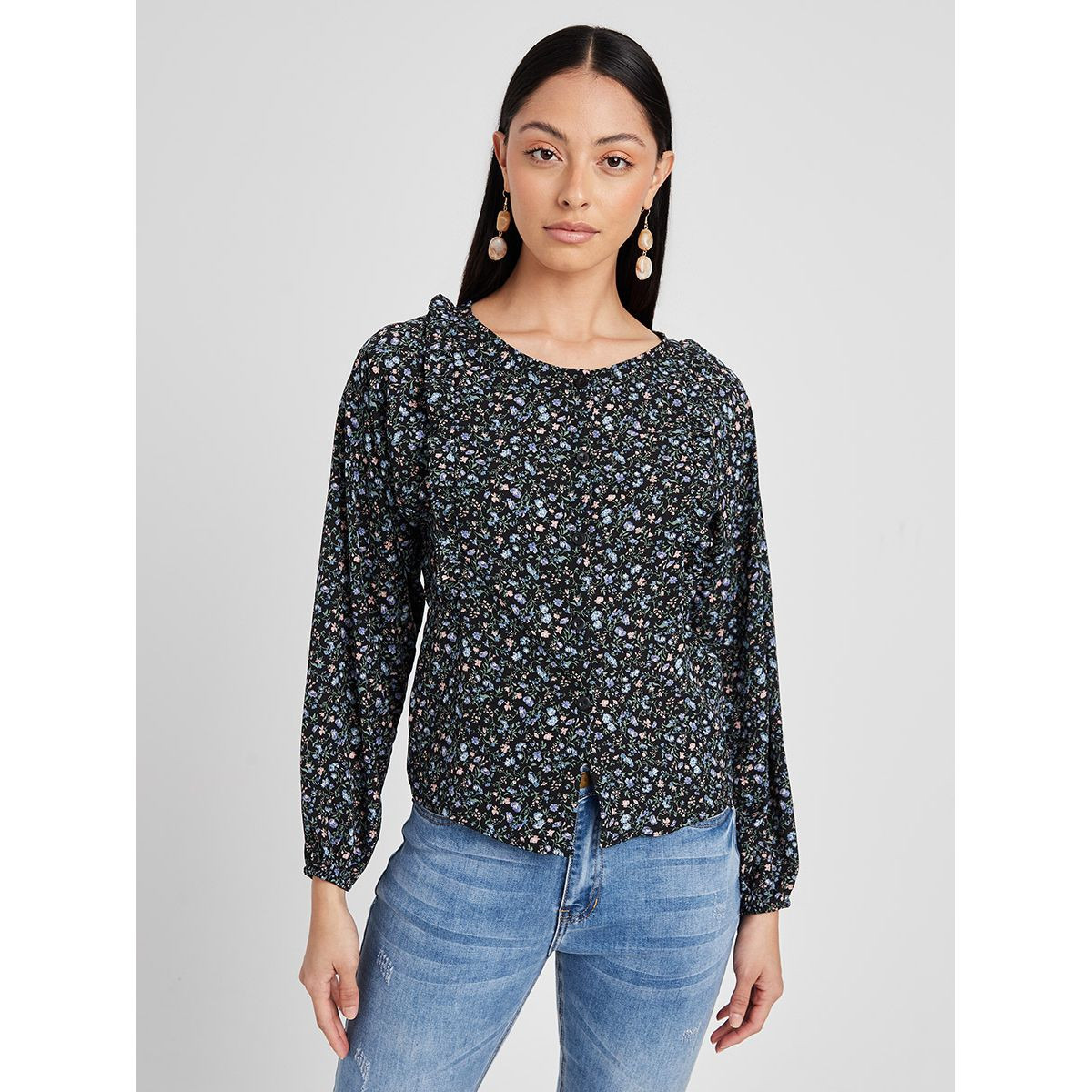 بلوزة مطبوعة بتفاصيل واكمام طويلة-women-clothing-shirtsandblouses-blouses-image-1