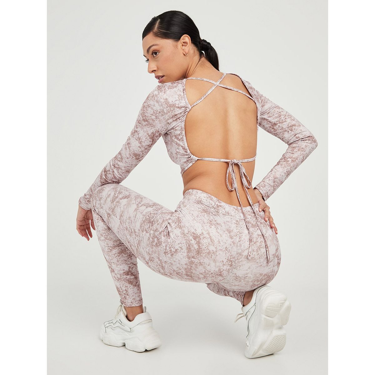 Styli Long Sleeves Snake Print Top and Activewear Leggings Set-sports-women-clothing-tshirtsandvests-image-1