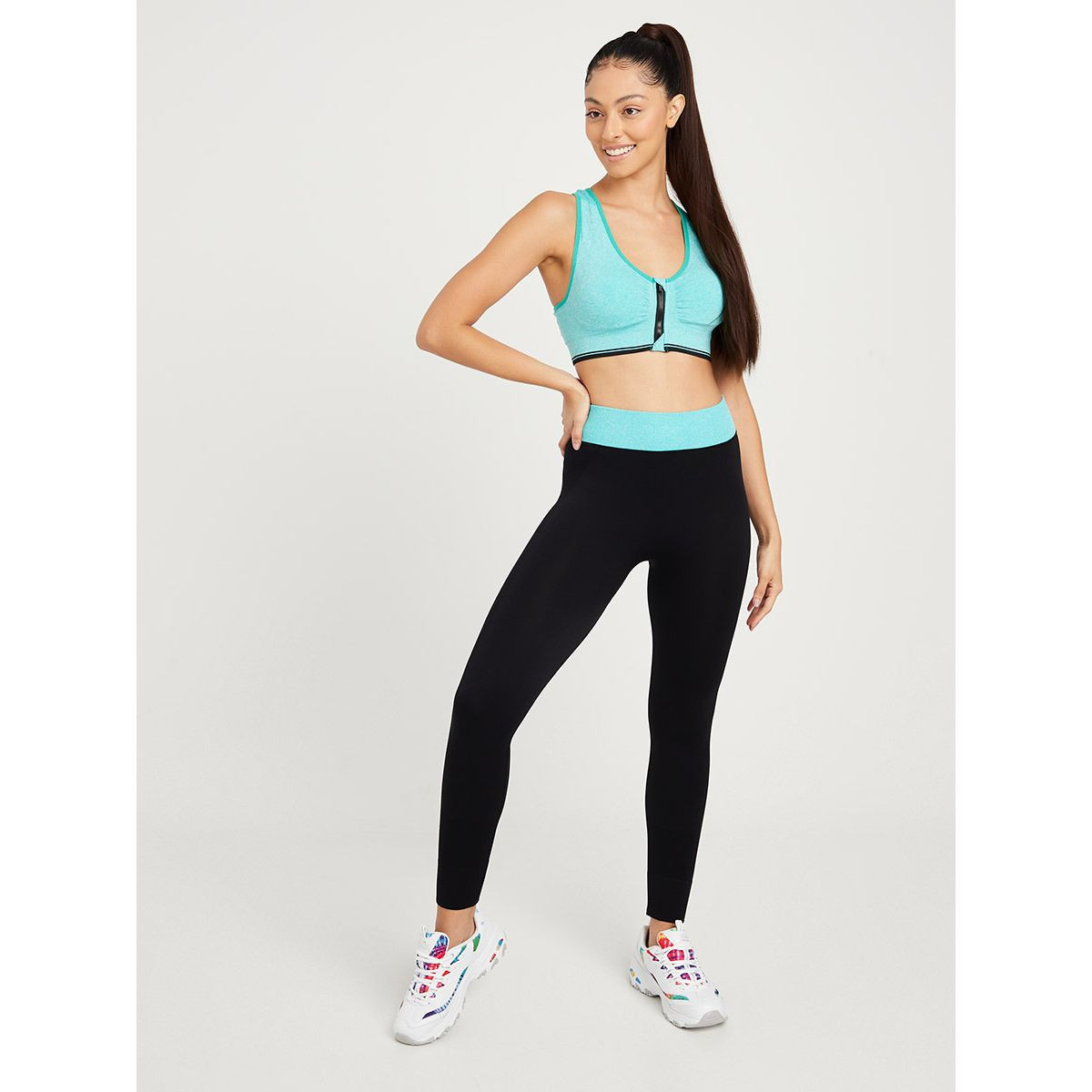 طقم رياضي ( صدرية + ليقنز ) من ستايلي-sports-women-clothing-trackpantsandtracksuits-image-1