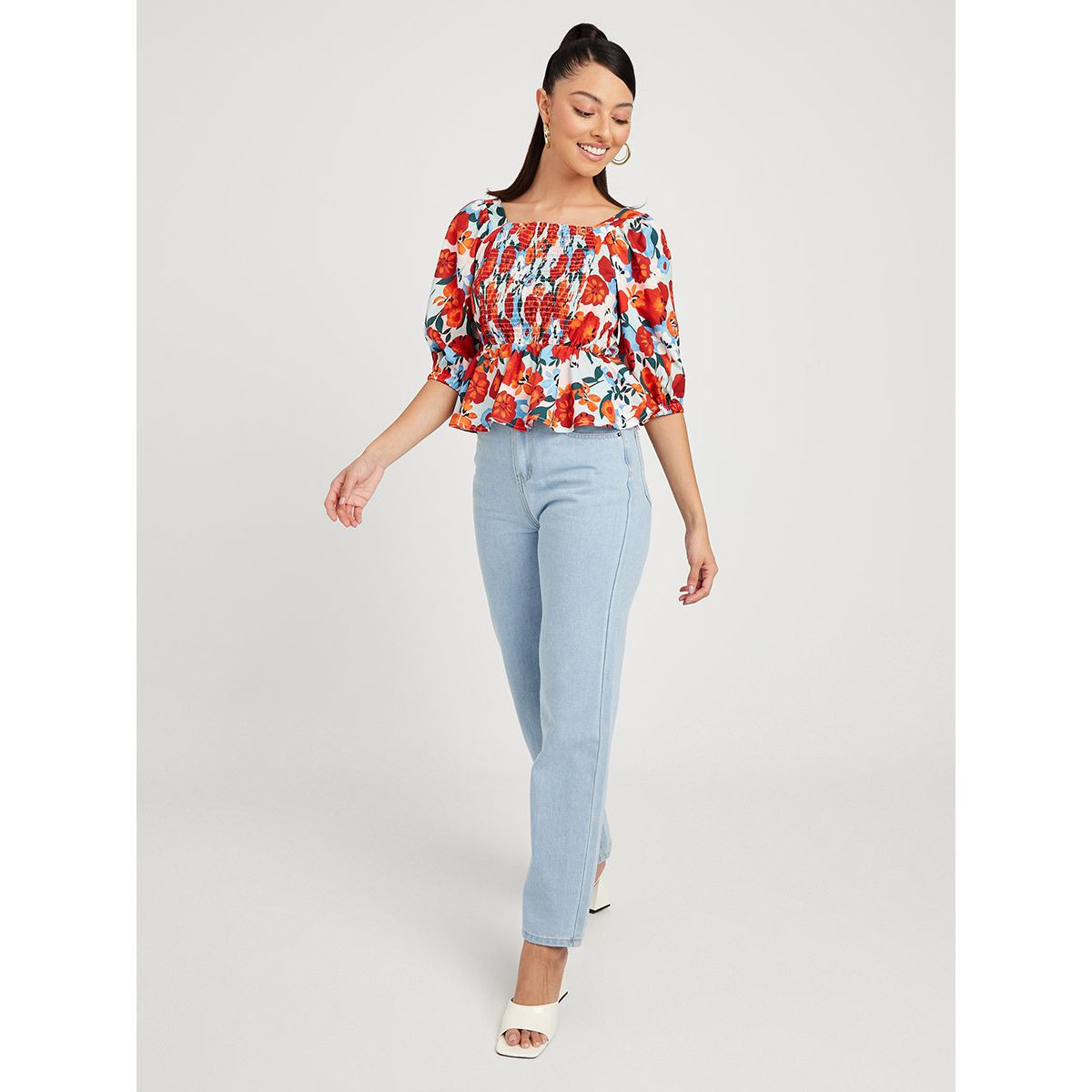 بلوزة بطبعة زهور من ستايلي-women-clothing-shirtsandblouses-blouses-image-2