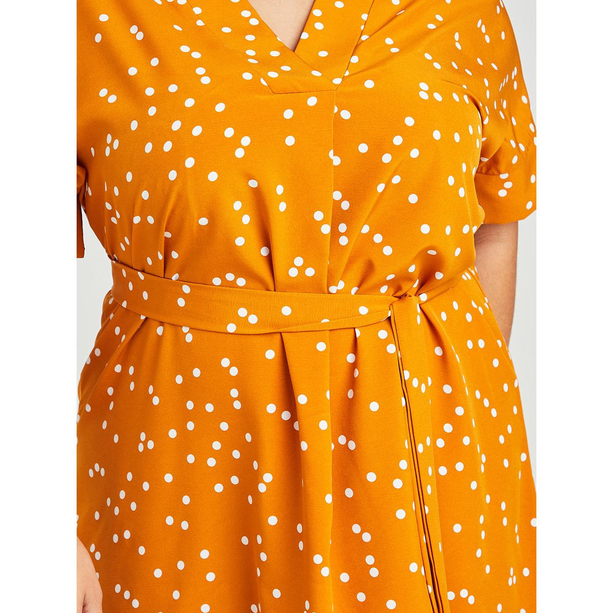 Styli Plus Short Sleeves V Neck Spot Print A Line Mini Dress with Belted-women-clothing-dresses-image-3