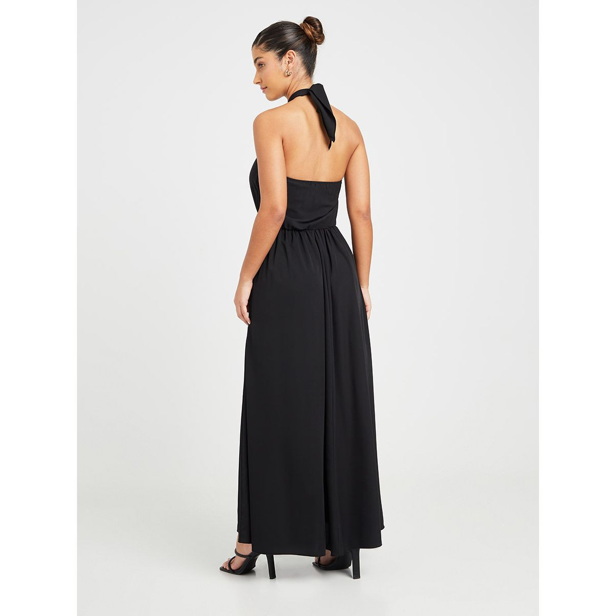 Styli Sleeveless Halter Neck Woven A-Line Maxi Dress-women-clothing-dresses-image-4