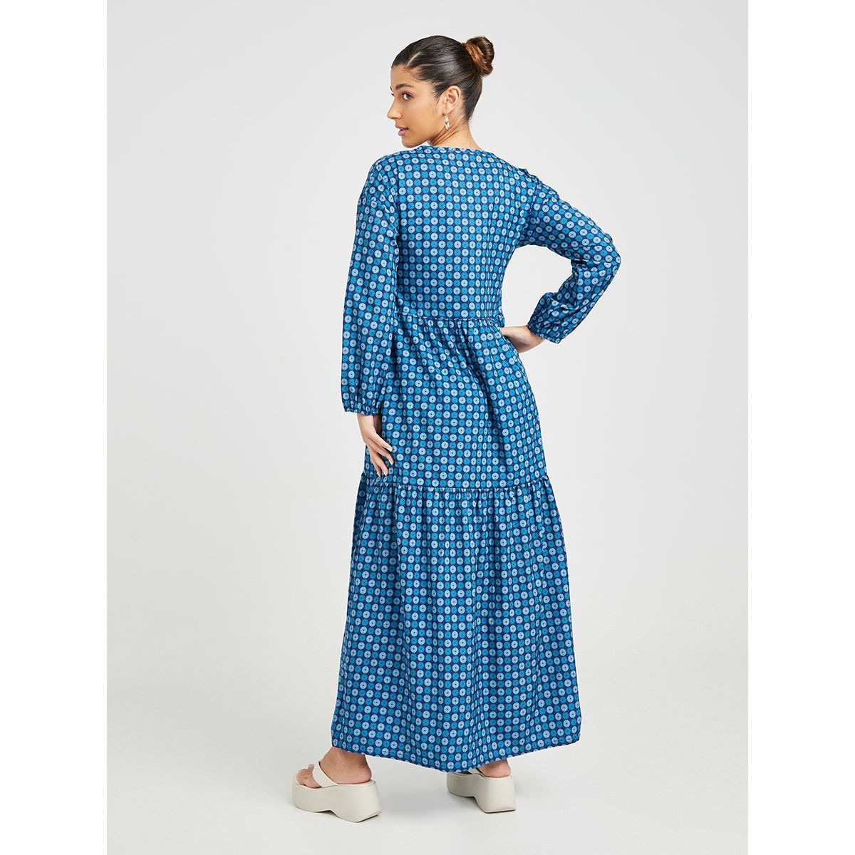 Styli Long Sleeves V Neck AOP Tiered A-Line Maxi Dress-women-clothing-dresses-image-4