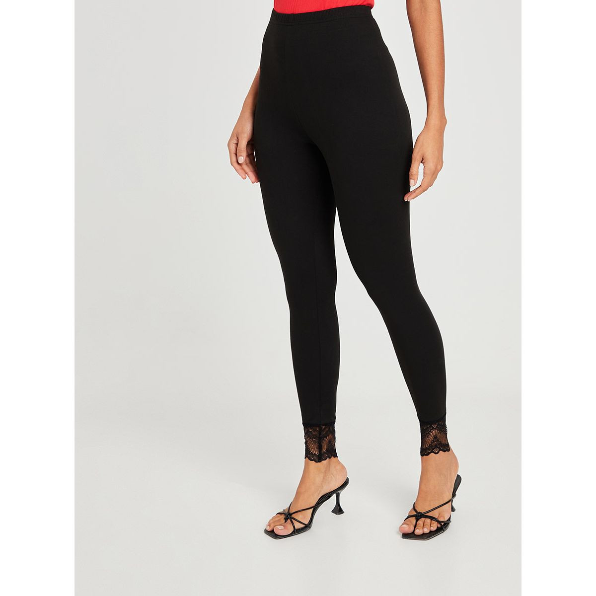 ليقنز بحواف دانتيل من ستايلي-women-clothing-bottoms-leggings-image-1