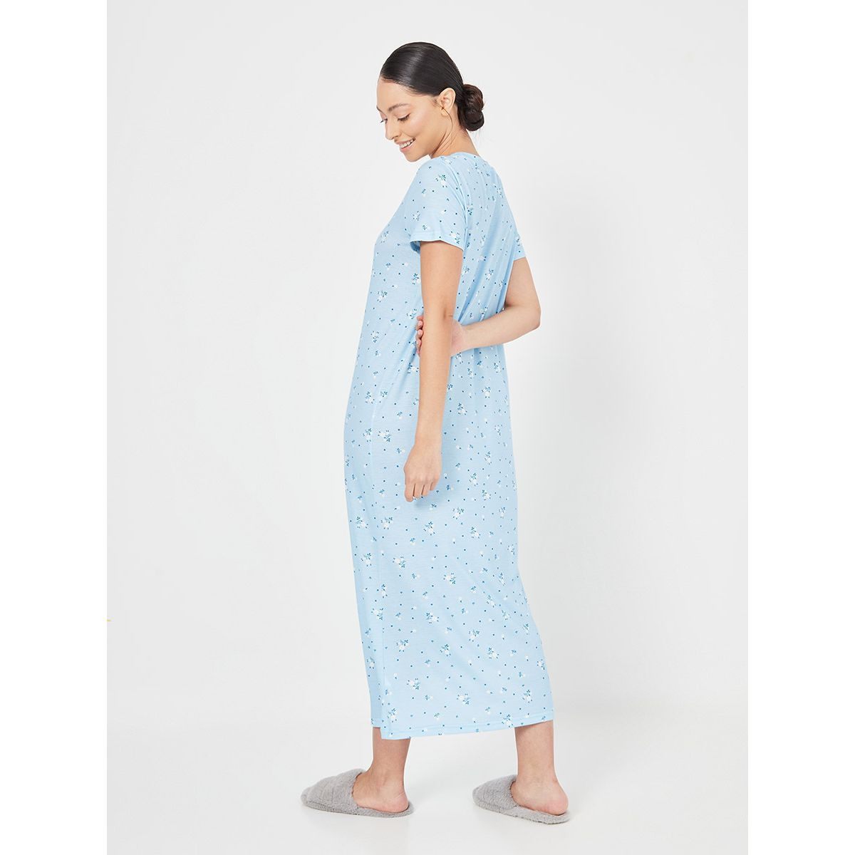 فستان طويل مطبع بزهور من ستايلي-women-clothing-nightwear-nighties-image-4