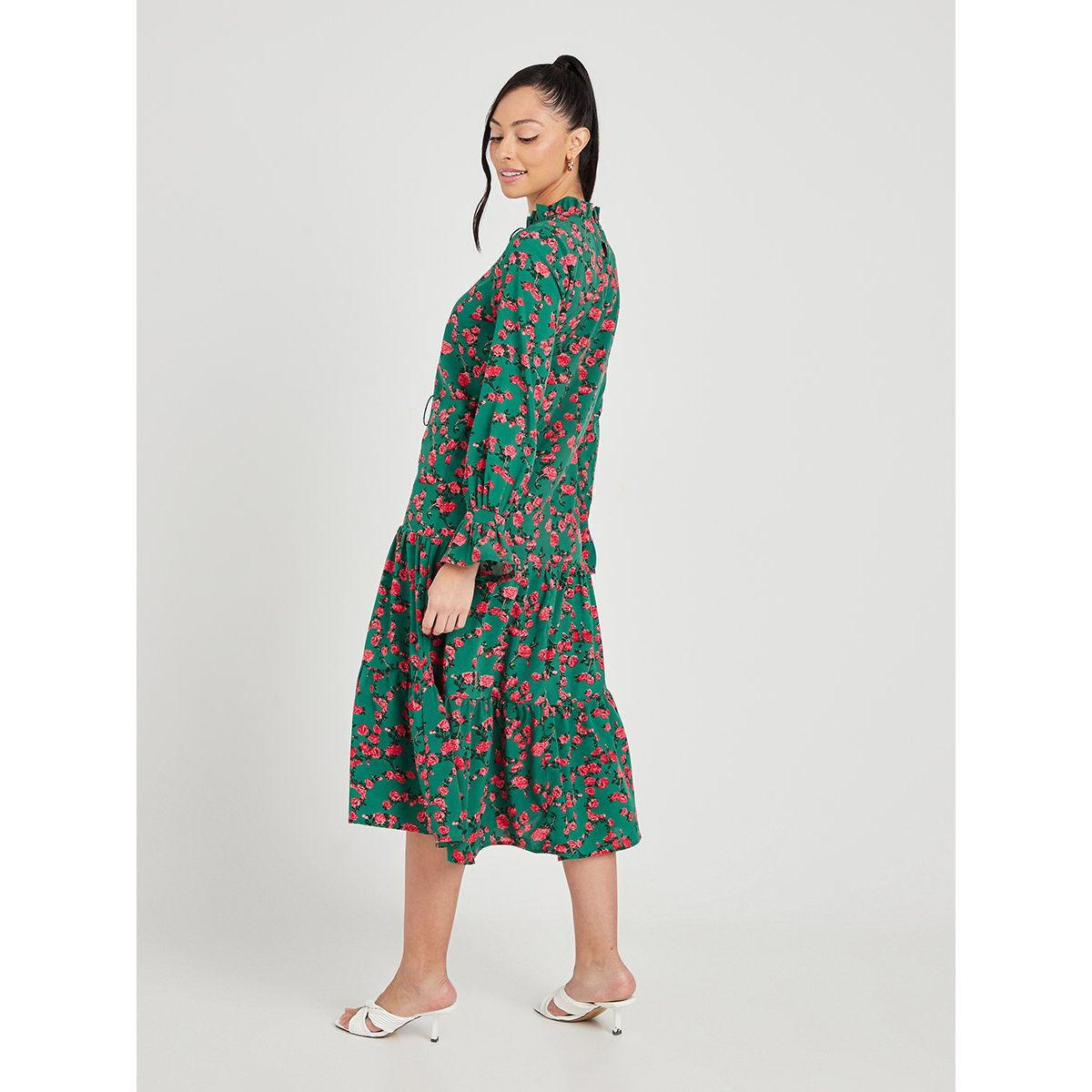Styli Long Sleeves Floral Print Woven Tiered A-Line Midi Dress -women-clothing-dresses-image-4