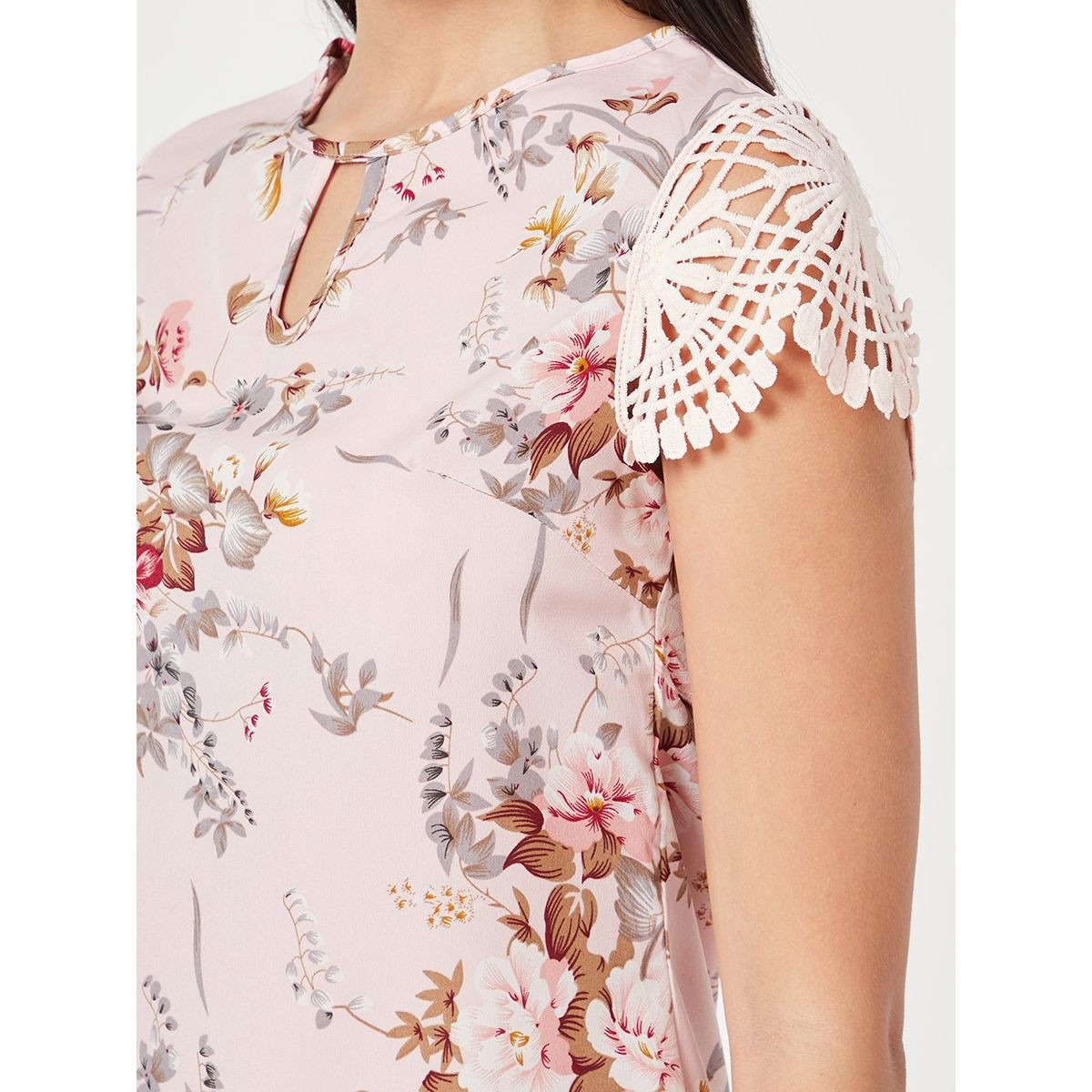 Styli Lace Cap Sleeves Floral Print Keyhole Neck Woven Mini Dress-women-clothing-dresses-image-3