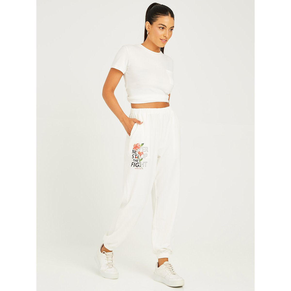 جوغر مطبع بزهور من ستايلي-women-clothing-bottoms-joggers-image-2
