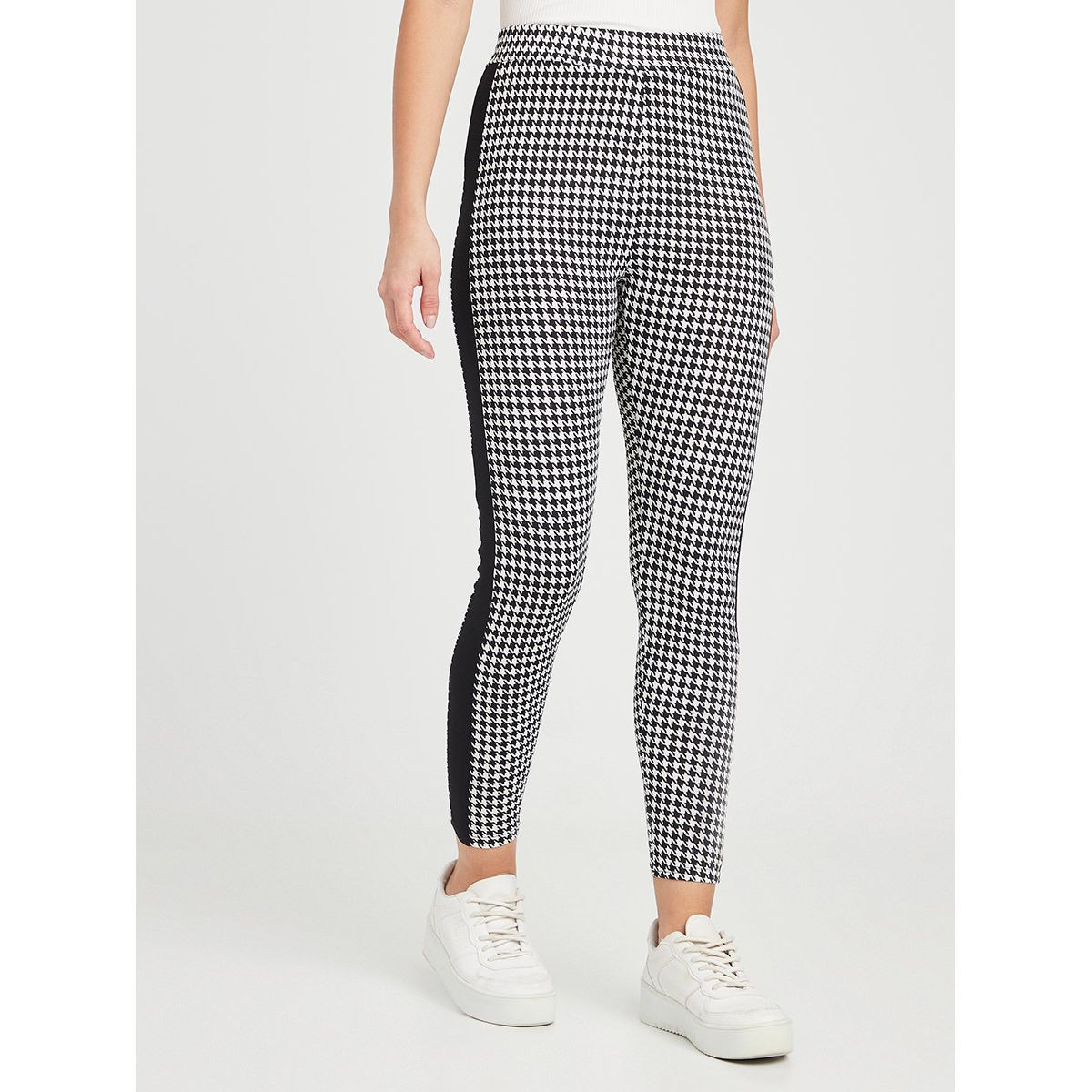 ليقنز مزين بخط جانبي من ستايلي-women-clothing-leggings-image-1