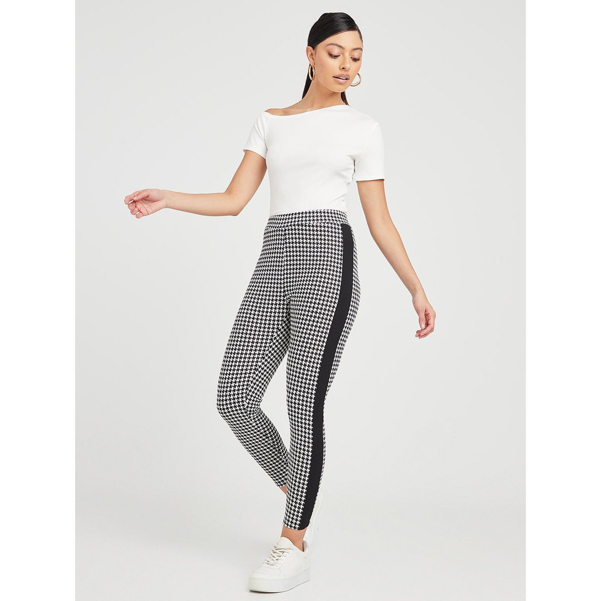 Styli Houndstooth Leggings with Side Stripe Detail-women-clothing-leggings-image-2