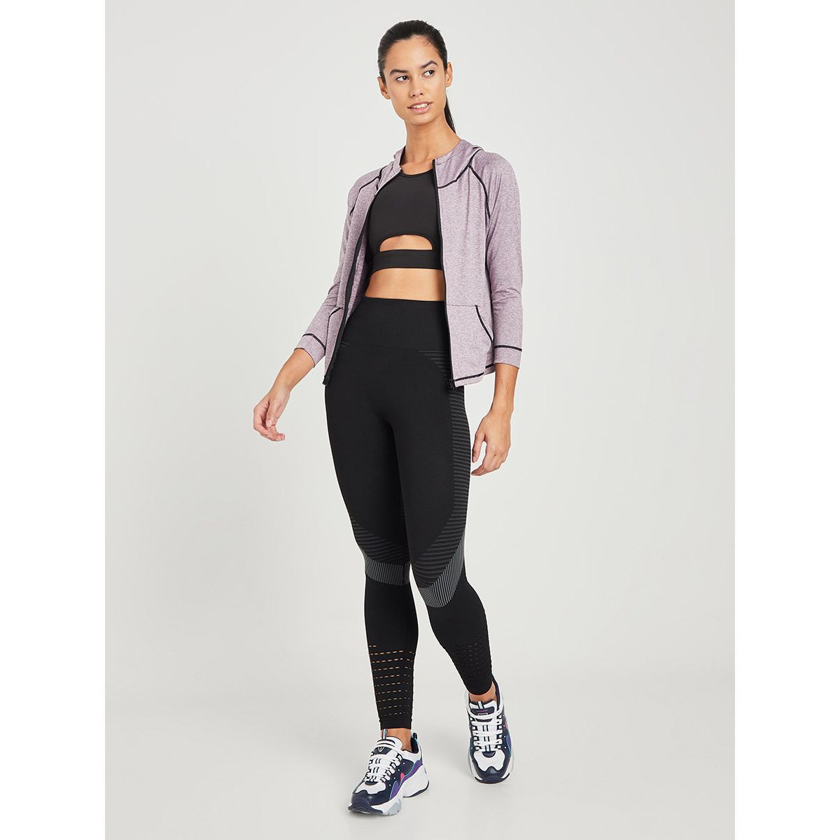 هودي رياضي مزين بدرزات من ستايلي-sports-women-clothing-tshirtsandvests-image-3