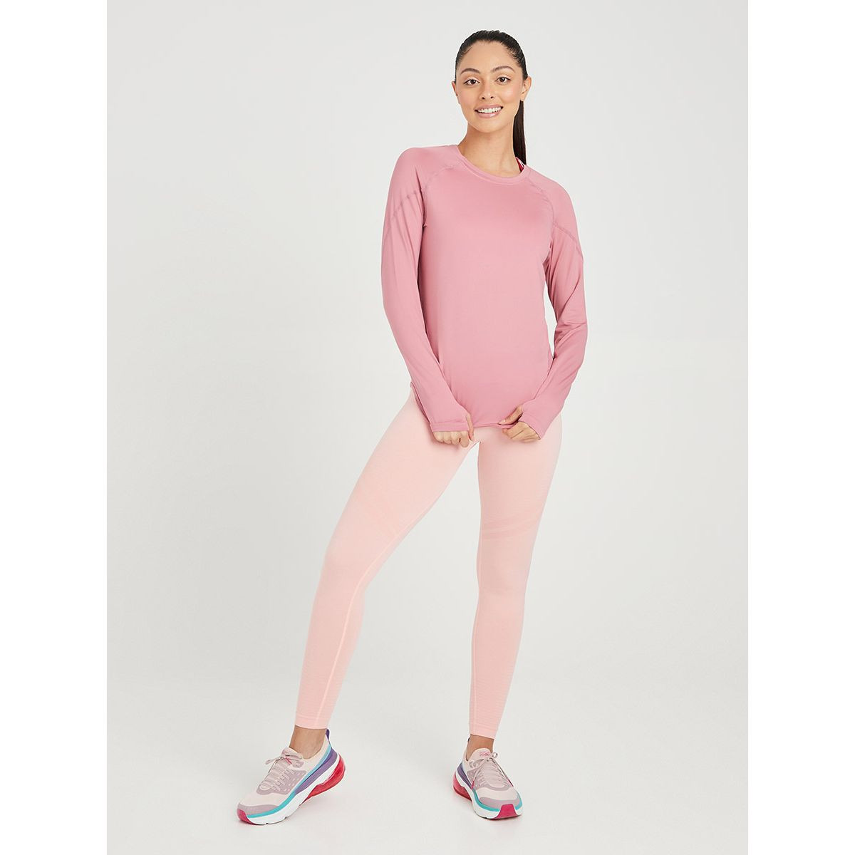 بلوزة رياضية باكمام طويلة من ستايلي-sports-women-clothing-tshirtsandvests-image-2