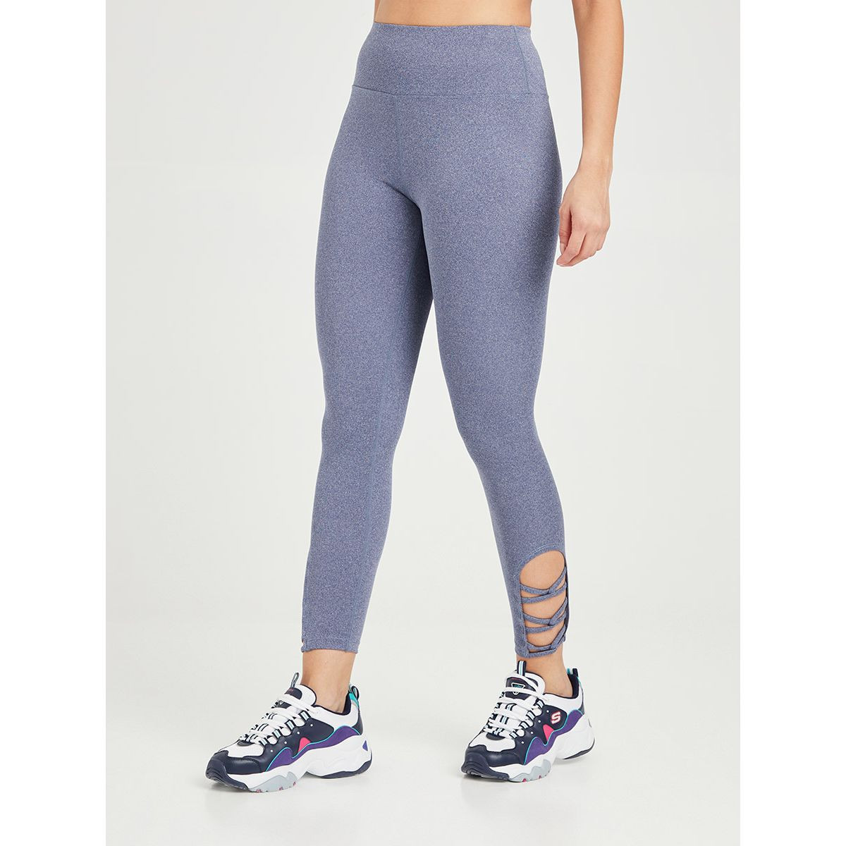 ليقنز رياضي مزين بفتحات من كلوزيت-women-clothing-sportswearandactivewear-bottoms-image-1