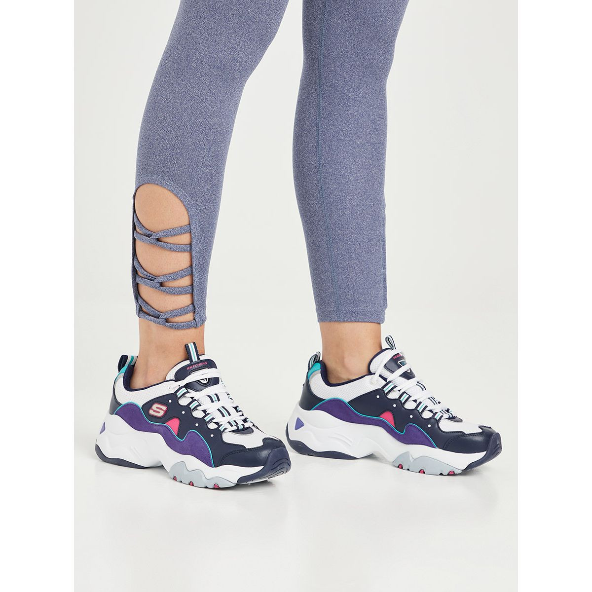 ليقنز رياضي مزين بفتحات من كلوزيت-women-clothing-sportswearandactivewear-bottoms-image-3