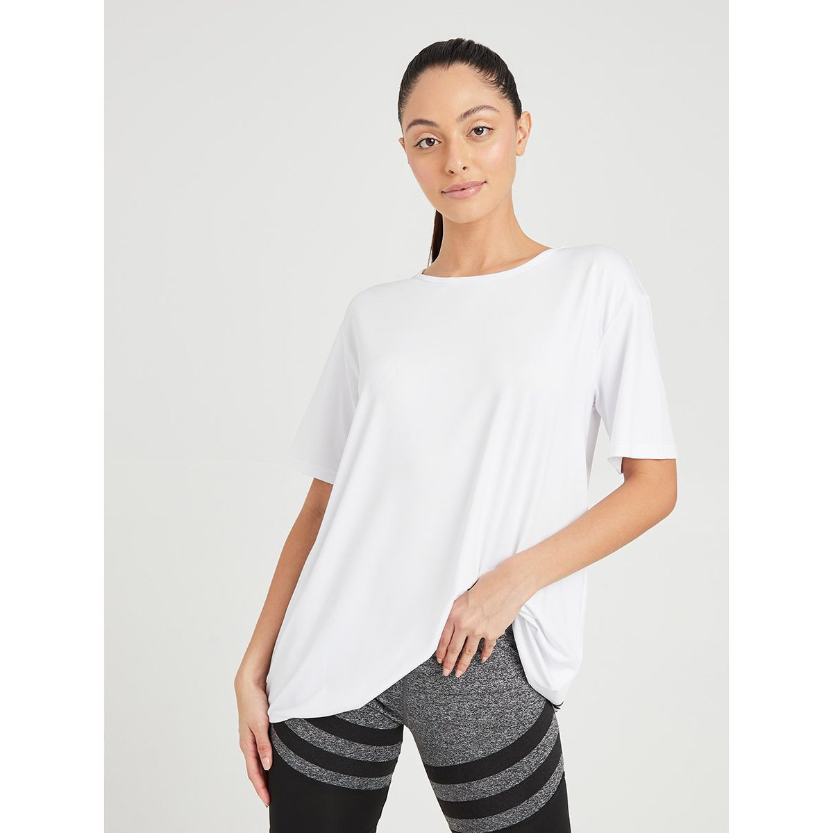 Styli Back Slogan Hem Loose Fit Jersey Active T-shirt-sports-women-clothing-tshirtsandvests-image-2