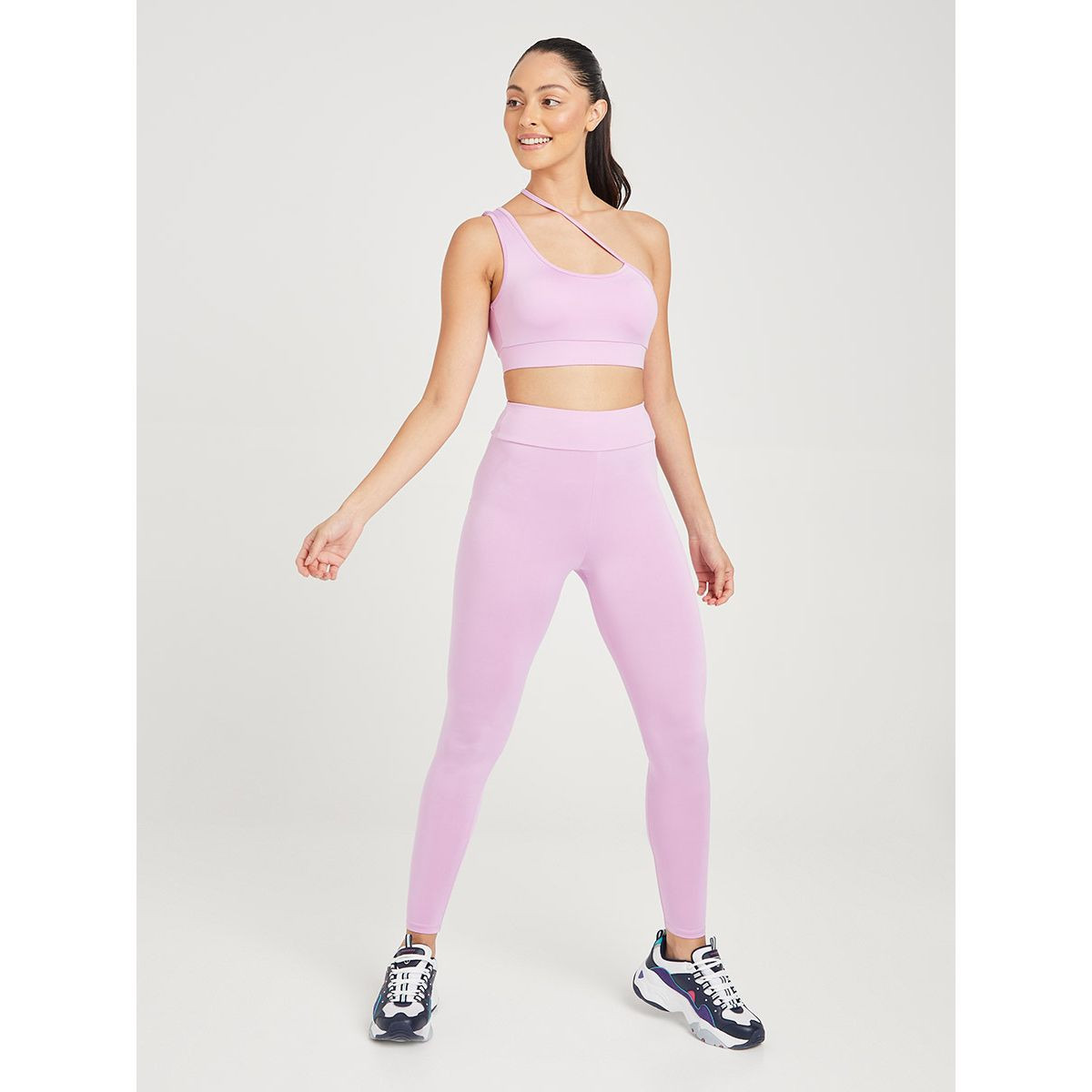 طقم من ( صدرية رياضية + ليقنز رياضي ) من ستايلي-sports-women-clothing-trackpantsandtracksuits-image-2