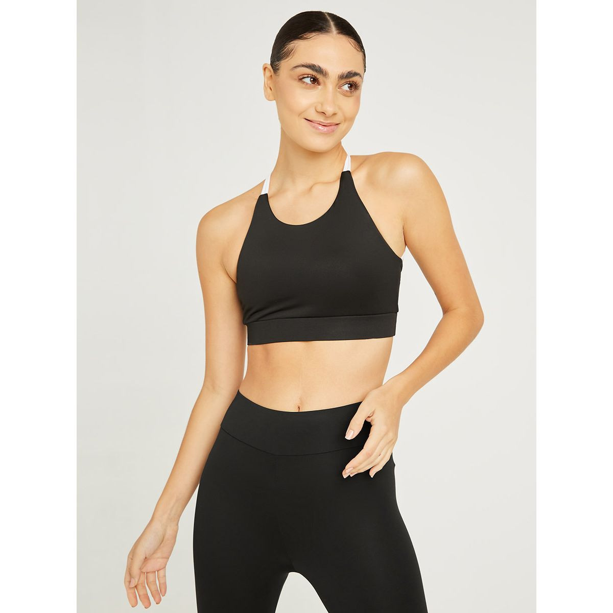 طقم من ( صدرية رياضية + ليقنز ) من ستايلي-sports-women-clothing-trackpantsandtracksuits-image-2