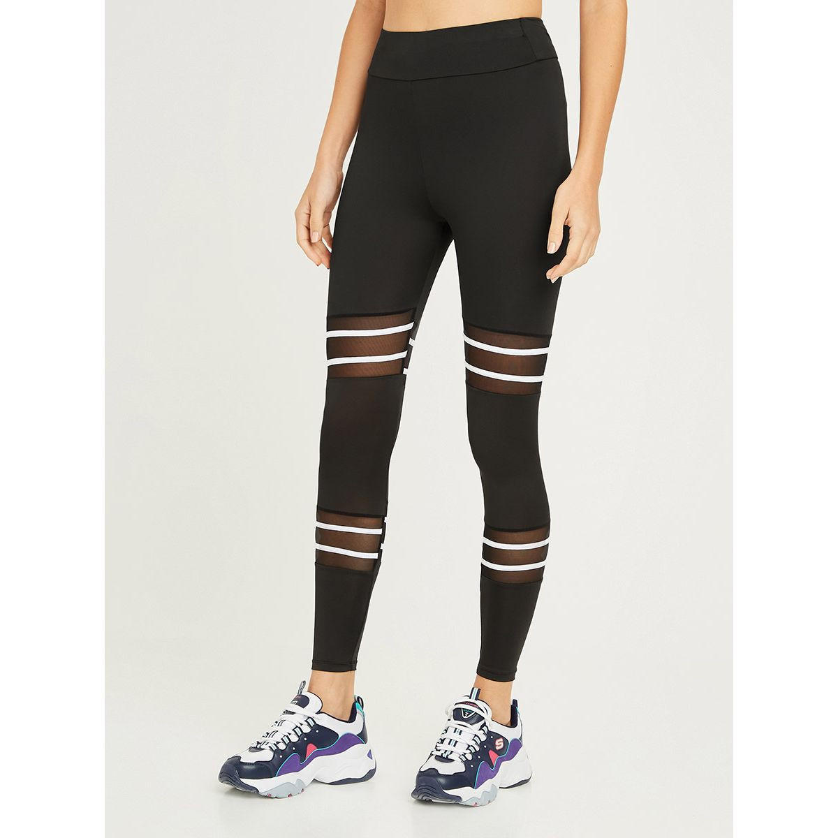طقم من ( صدرية رياضية + ليقنز ) من ستايلي-sports-women-clothing-trackpantsandtracksuits-image-3
