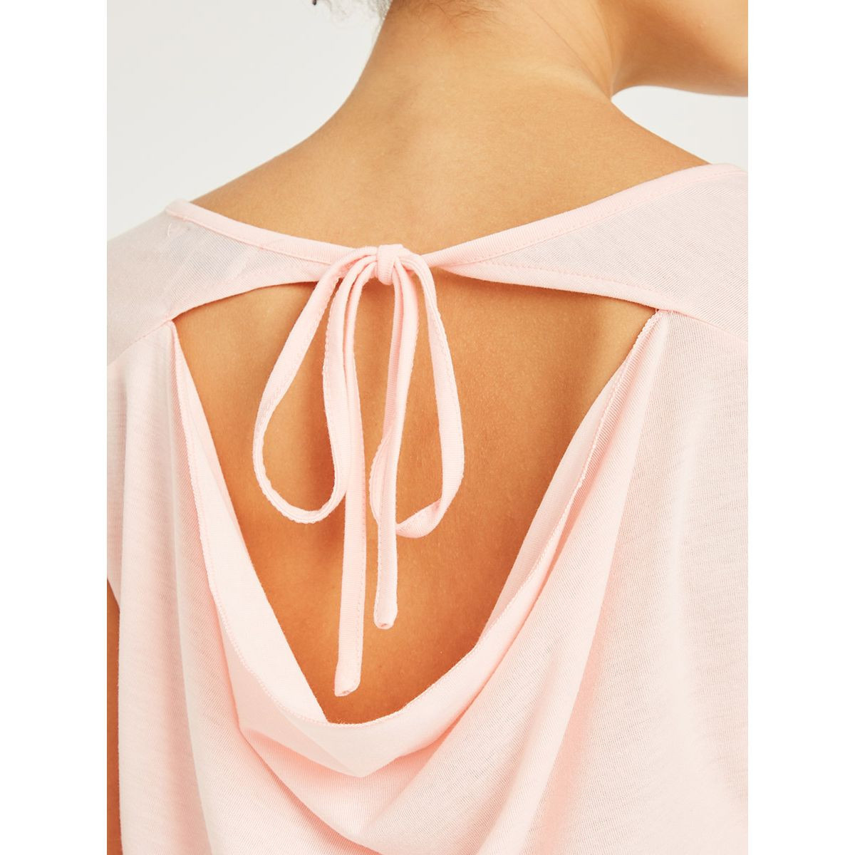 بلوزة رياضية مزينة بفتحات من ستايلي-sports-women-clothing-tshirtsandvests-image-4