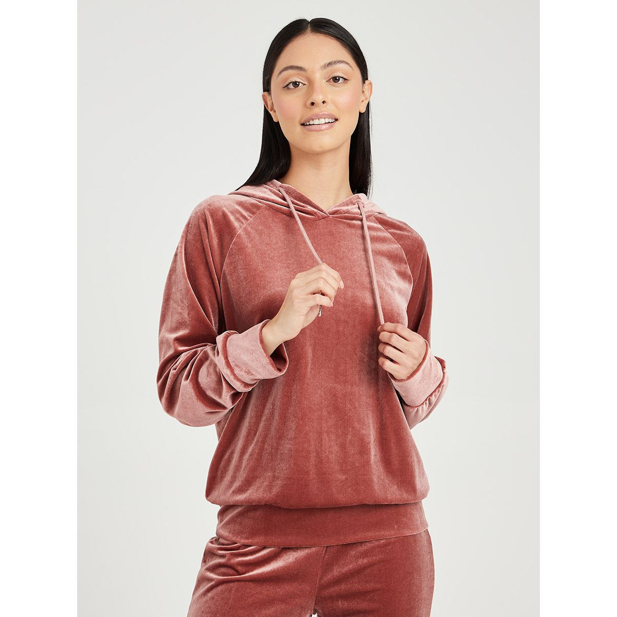 Styli Long Sleeves Velvet Hoodie and Jogger Lounge Set-women-clothing-hoodiesandsweatshirts-hoodies-image-2
