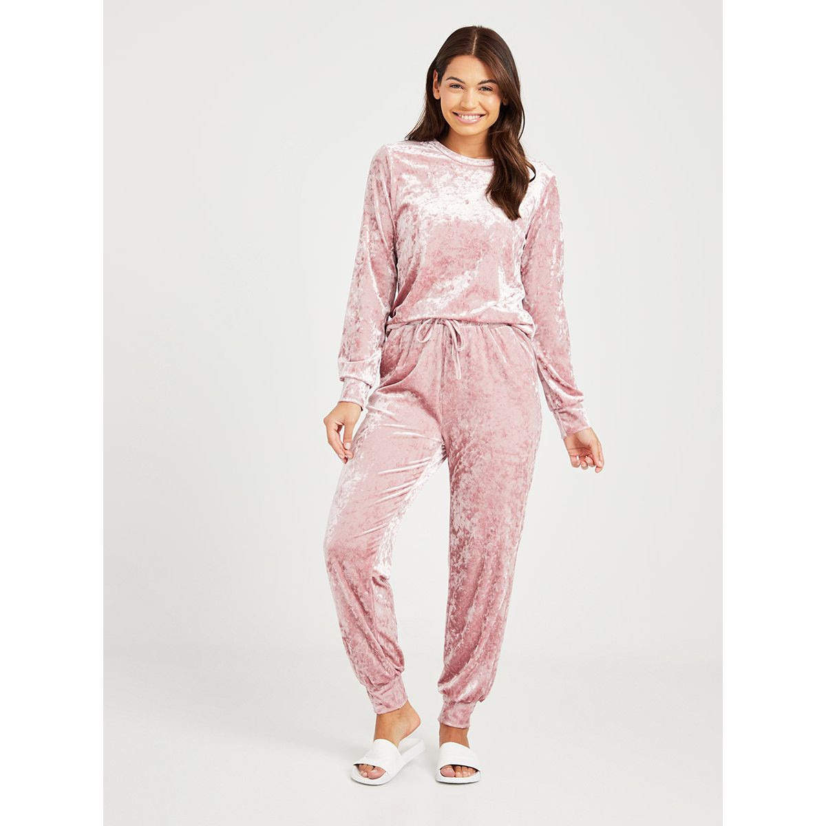 Styli Crushed Velvet Long Sleeves Top and Jogger Lounge Set-women-clothing-bottoms-joggers-image-1