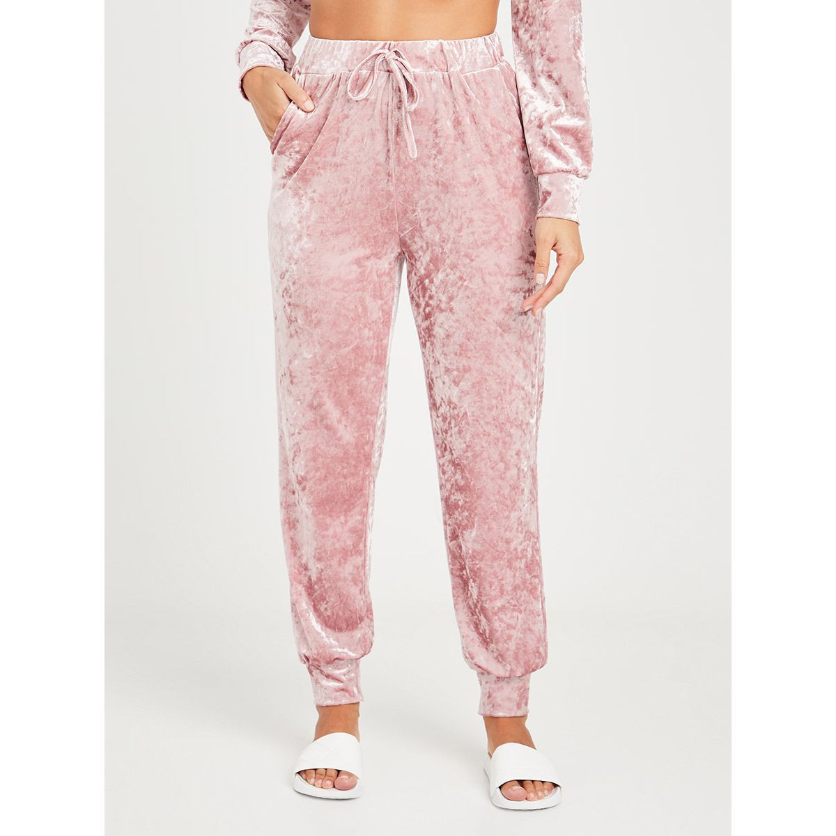 Styli Crushed Velvet Long Sleeves Top and Jogger Lounge Set-women-clothing-bottoms-joggers-image-5
