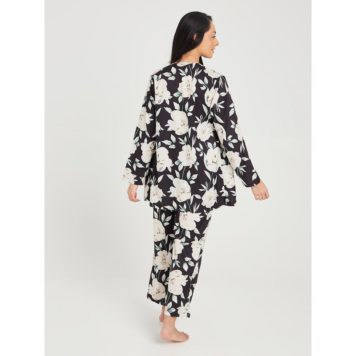 طقم من 3 ( بلوزة + بنطال + روب ) من ستايلي-women-clothing-nightwear-pyjamas-longsets-image-3