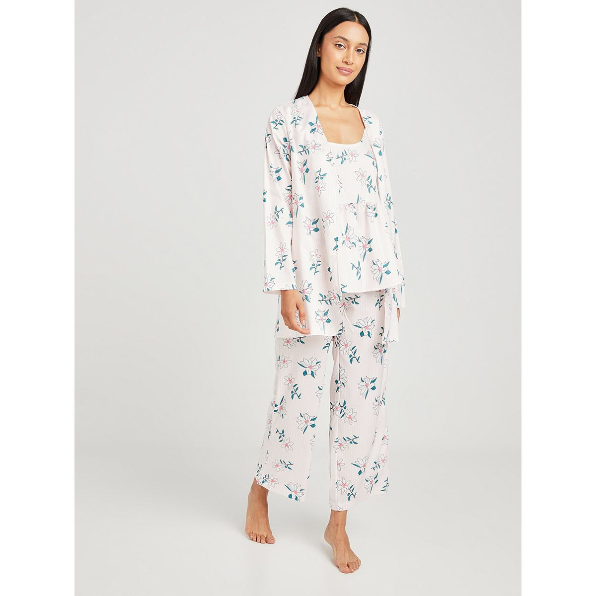 طقم من 3 ( بلوزة + بنطال + روب ) من ستايلي-women-clothing-nightwear-pyjamas-longsets-image-2