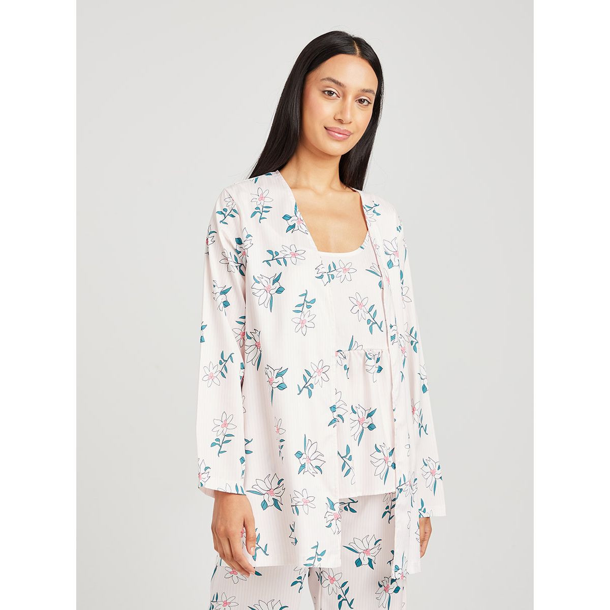طقم من 3 ( بلوزة + بنطال + روب ) من ستايلي-women-clothing-nightwear-pyjamas-longsets-image-3