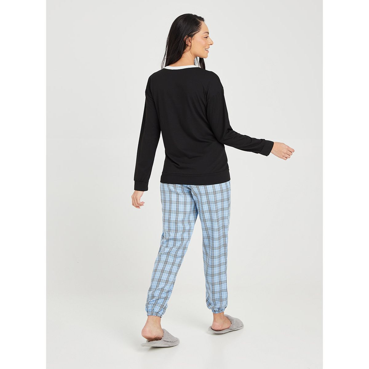طقم بيجاما من ( تيشيرت + بنطال ) من ستايلي-women-clothing-nightwear-pyjamas-longsets-image-4