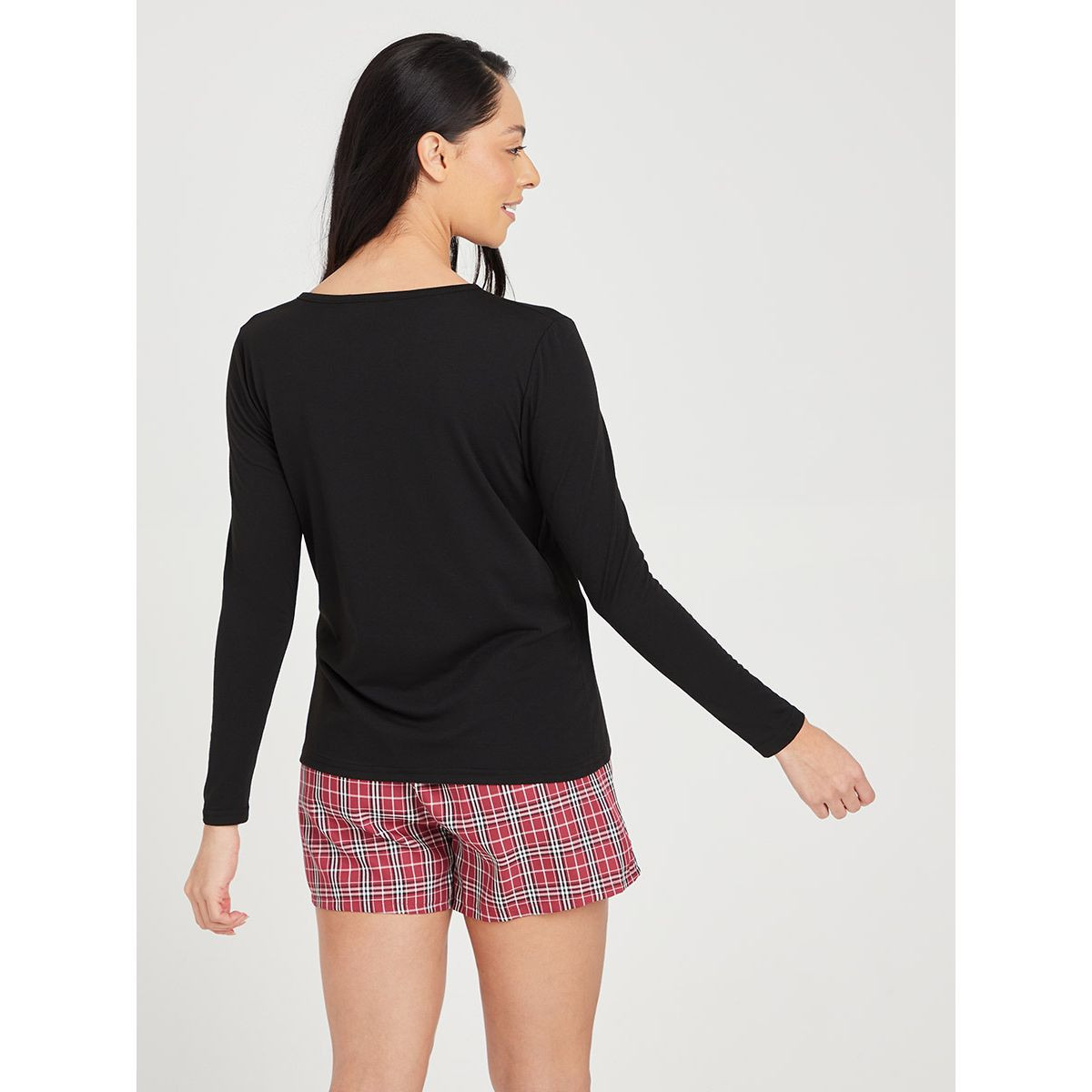 طقم من ( بلوزة باكمام طويلة + شورت ) من ستايلي-women-clothing-nightwear-pyjamas-longsets-image-5