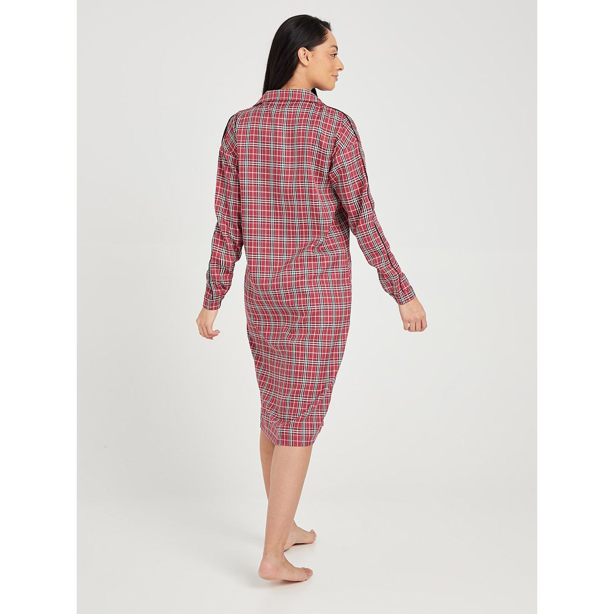 فستان مطبع بمربعات واكمام طويلة من ستايلي-women-clothing-nightwear-nighties-image-4