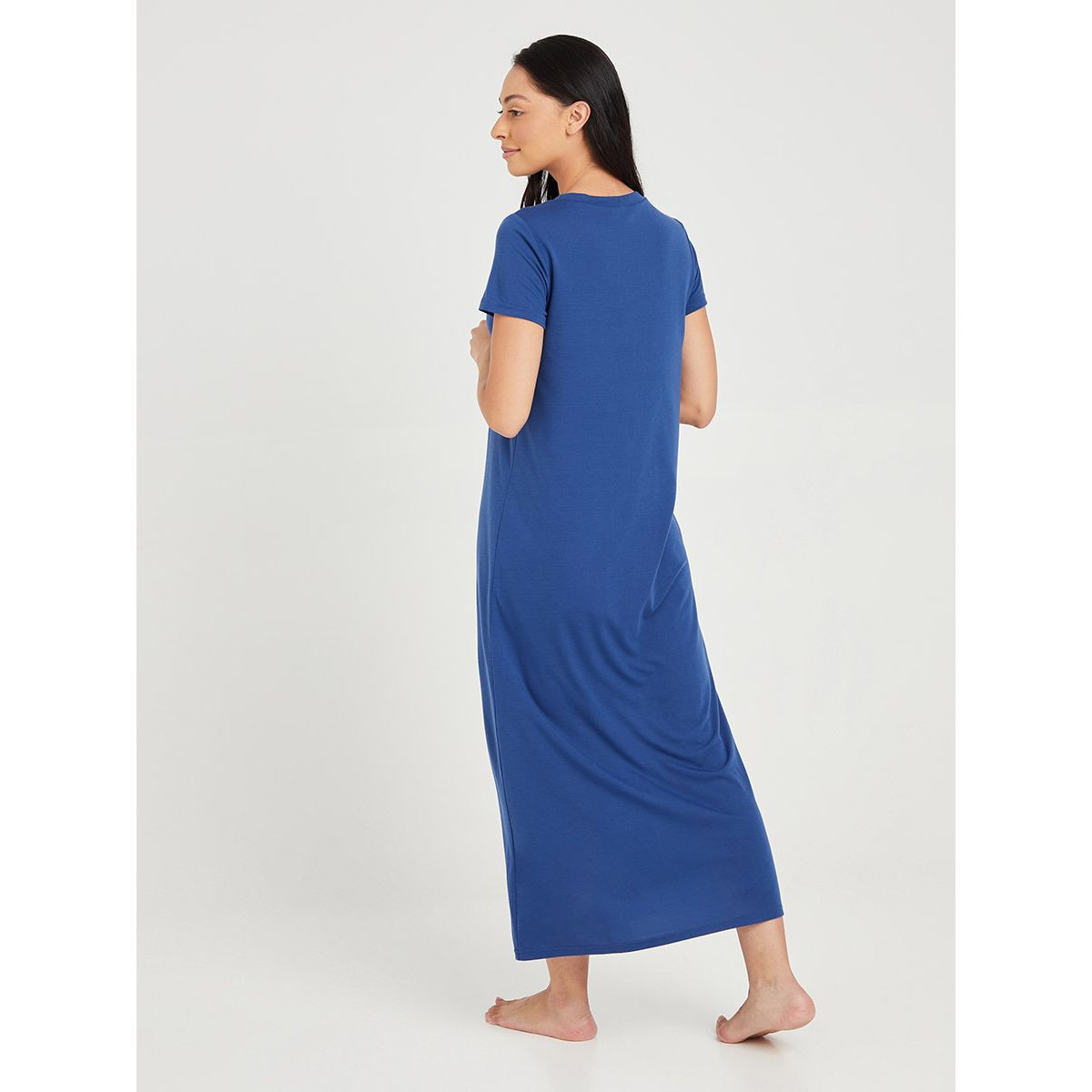 فستان طويل مطبع بشعار من ستايلي-women-clothing-nightwear-nighties-image-4