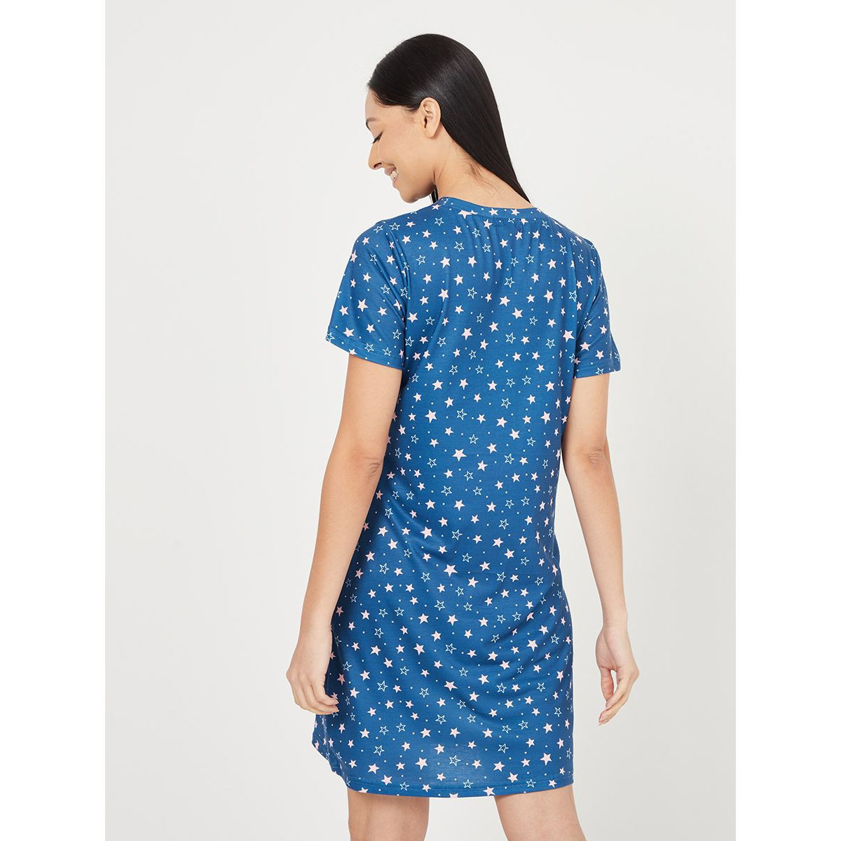مجموعة من 2 قميص نوم مطبع بشعار ونجوم من ستايلي-women-clothing-nightwear-nighties-image-4