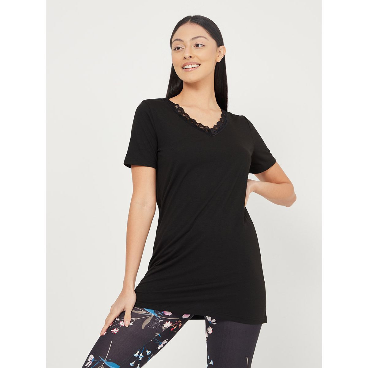 طقم بيجاما ( ليقنز + تيشيرت ) من ستايلي-women-clothing-nightwear-pyjamas-longsets-image-2