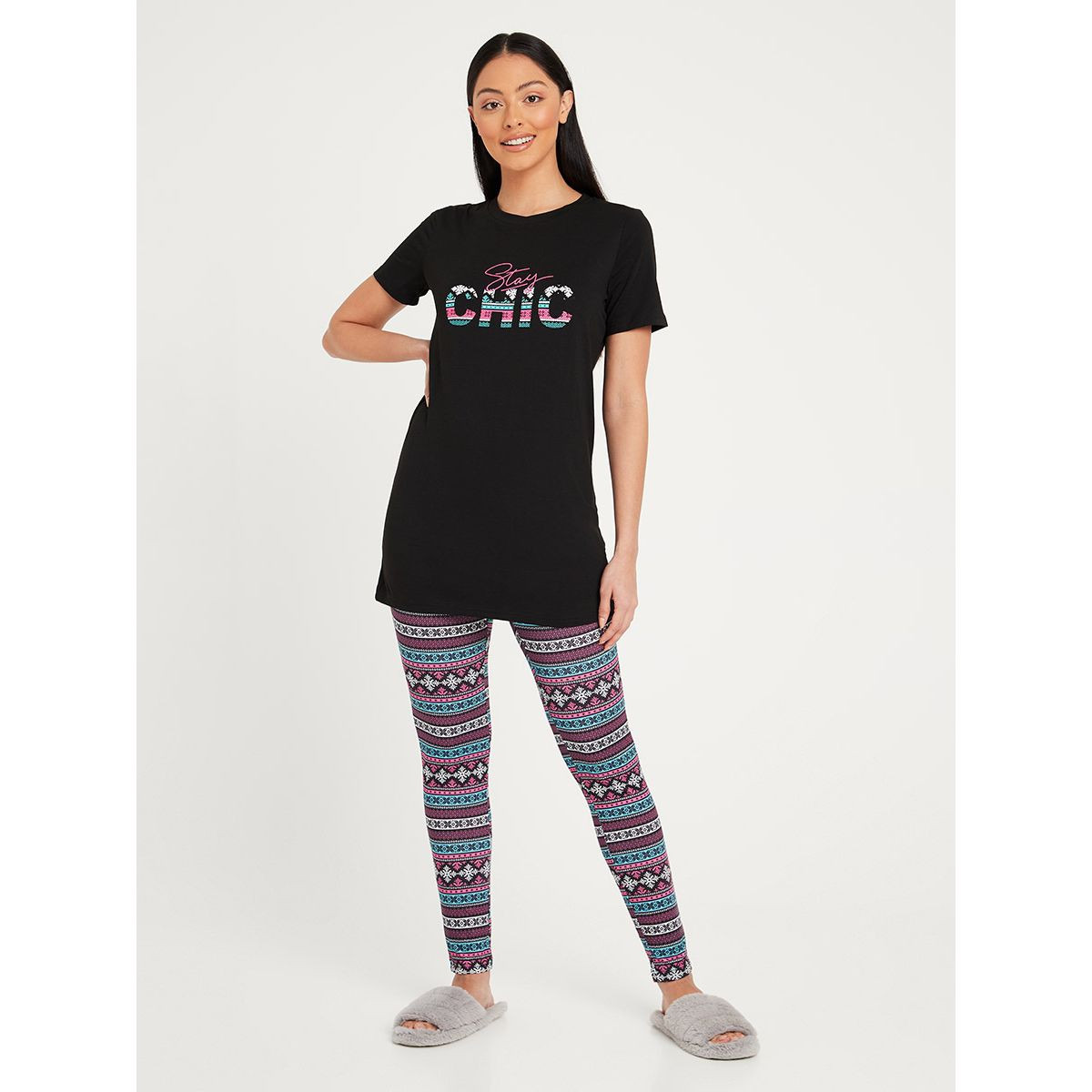 طقم من ( تيشيرت + ليقنز ) من ستايلي-women-clothing-nightwear-pyjamas-longsets-image-1